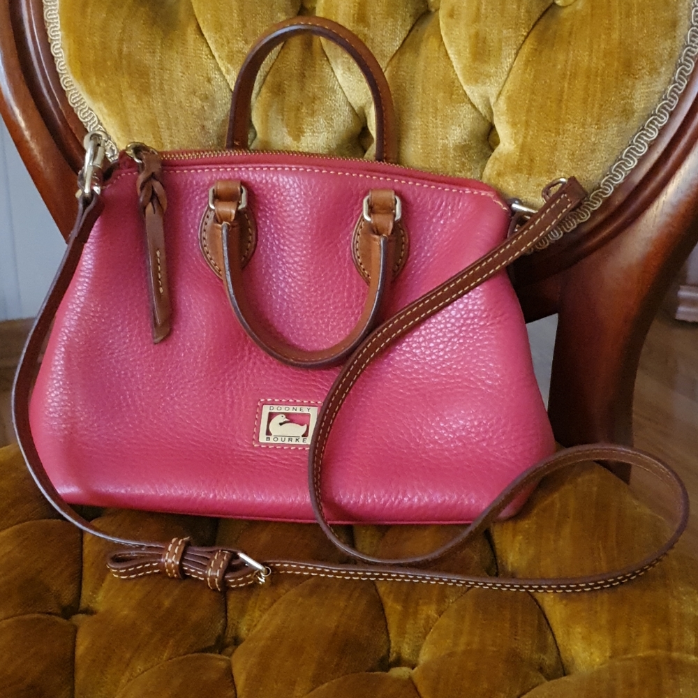 Dooney & Bourke VINTAGE Crossbody Bag